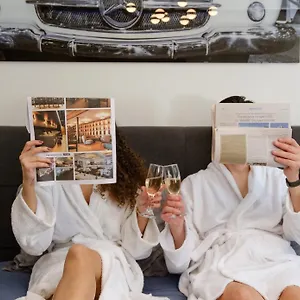 https://fat-cow-apartment-01.larnacahotels.org